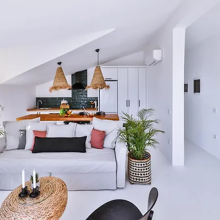 Seven Flats Apartment